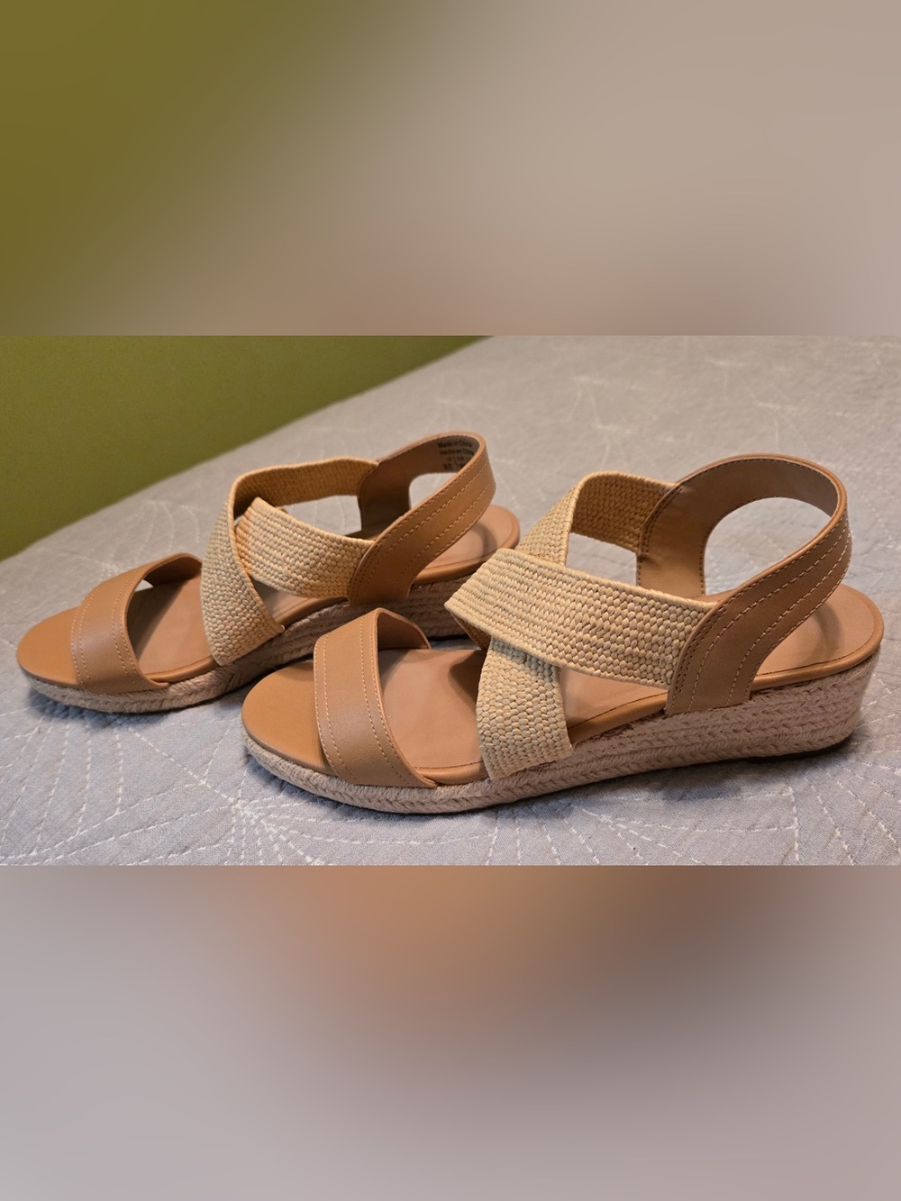 Market & Spruce Beige Woven Wedge Sandals NWOB 8.5 Med Beige/Light Tan